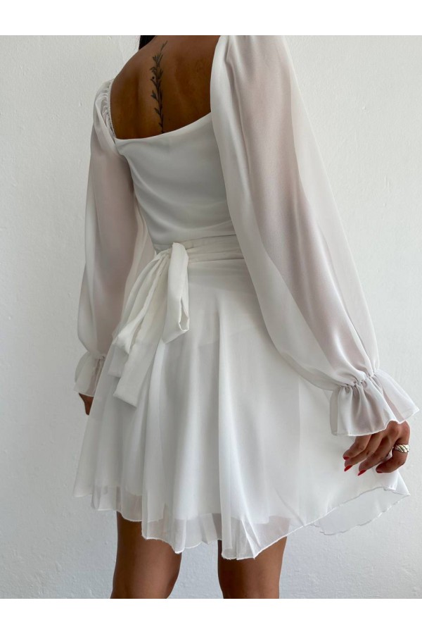 207617 أبيض فستان