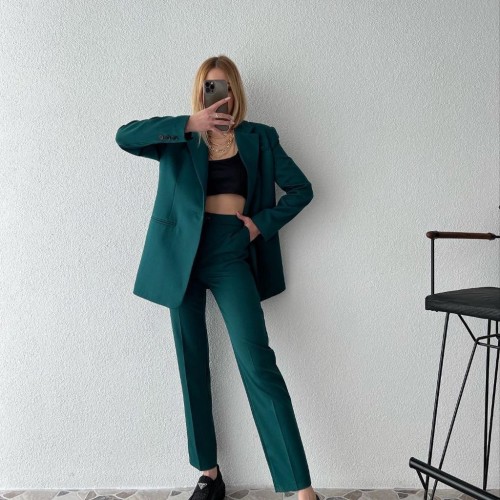 220885 TOPTAN ZÜMRÜT YEŞİL PANTOLON TAKIM 220885 TOPTAN ZÜMRÜT YEŞİL PANTOLON TAKIM toptan bayan giyim